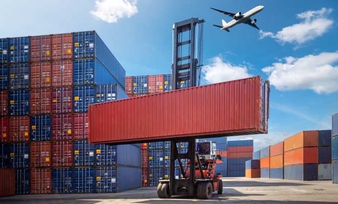 Deficitul comercial a crescut cu un miliard de euro în primele nouă luni, la peste 24 miliarde euro