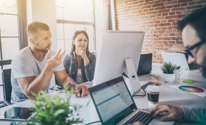 Ponderea specialiștilor ITC în forța de muncă a UE a fost, în 2024, de 5%; în România este de 2,8%