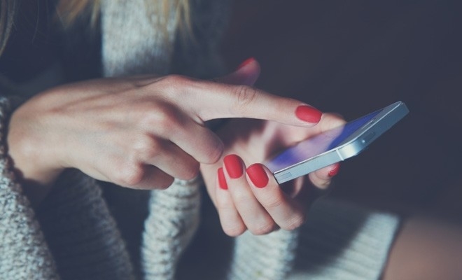 Furnizorii de telefonie vor putea bloca apelurile din afara României, ce afișează numere naționale false