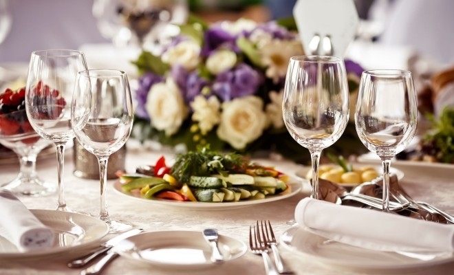 Studiu: Restaurantele din România vor mai mult „local” în farfurie; 98% dintre unități vor să colaboreze cu producători locali