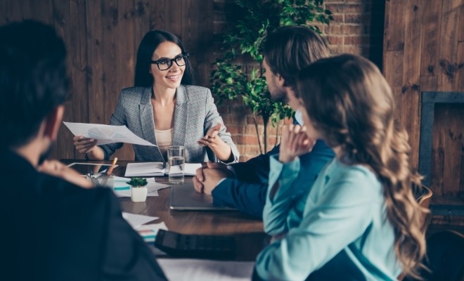 România stă mai bine decât Germania sau Danemarca la ponderea femeilor în funcții de conducere