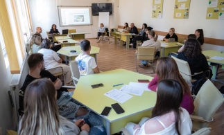 CECCAR Dâmbovița: Dialog între mediul educațional și cel de afaceri pentru formarea competențelor viitorului