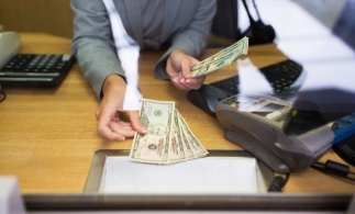 BNR: Depozitele la bănci ale firmelor și populației au crescut cu 0,3%, în septembrie 2025