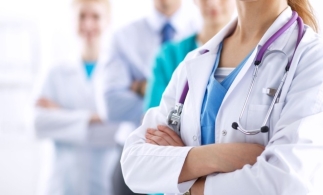 Sondaj: Sectorul medical, considerat cel mai sigur domeniu pentru a lucra în această perioadă