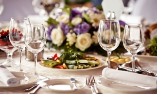 Studiu: Restaurantele din România vor mai mult „local” în farfurie; 98% dintre unități vor să colaboreze cu producători locali