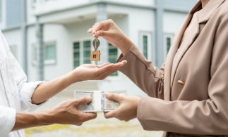 Raport: Aproximativ 30% din volumul tranzacțiilor de pe piața imobiliară locală, generat de investitorii români