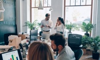 Studiu: România a pierdut 2,3 milioane de rezidenți în două decenii; imigrația redefinește piața muncii