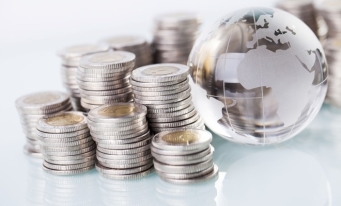 IIF: Datoria mondială, la aproape 338.000 de miliarde dolari, pe fondul atenuării condițiilor financiare globale și al deprecierii dolarului