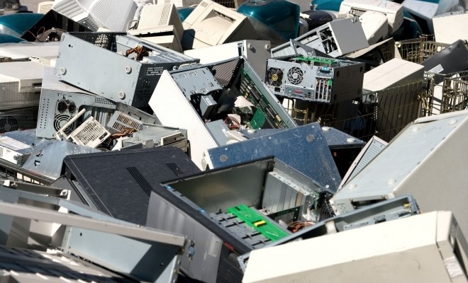 Peste 57,4 milioane tone de deșeuri de echipamente electrice și electronice au fost generate la nivel global, în 2021
