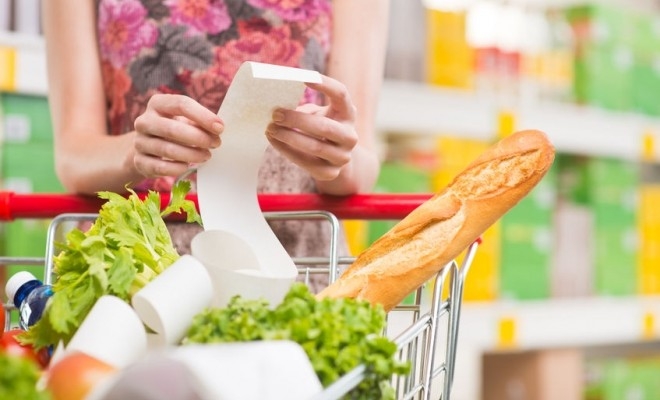 România, pe primul loc în CEE la cheltuielile consumatorilor pe alimente în magazinele fizice
