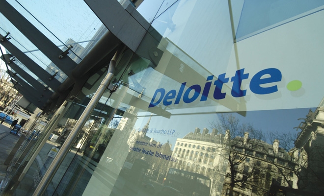 Deloitte: companiile cheltuiesc mai puțin de 5% din venituri pe tehnologie