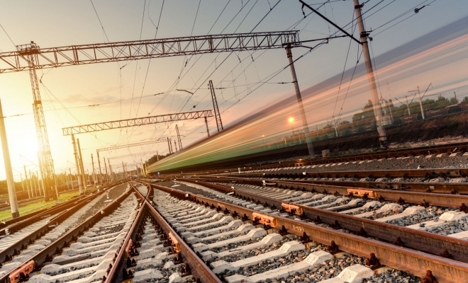 Raport: Viteza medie cu care se poate circula pe infrastructura feroviară din România este de 68,86 km/h