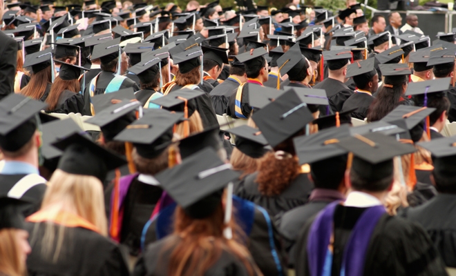 535.200 studenți/cursanți înscriși în învățământul superior în anul universitar 2015-2016