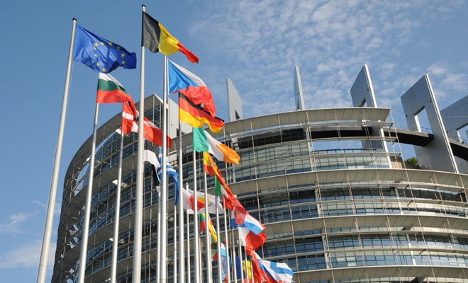 Sondaj PE: 64% dintre cetățenii europeni consideră că țara lor a beneficiat de statutul de stat membru al UE