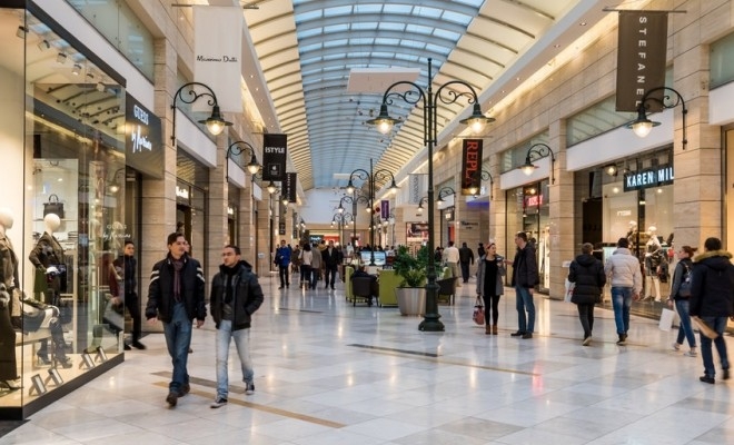 Pandemia a dus la scăderea afacerilor înregistrate de parcurile de retail și de mall-urile din România 