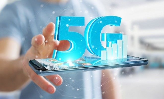 Raport: Trei din zece utilizatori de smarphone din România au în plan să se aboneze la servicii 5G, în următorul an